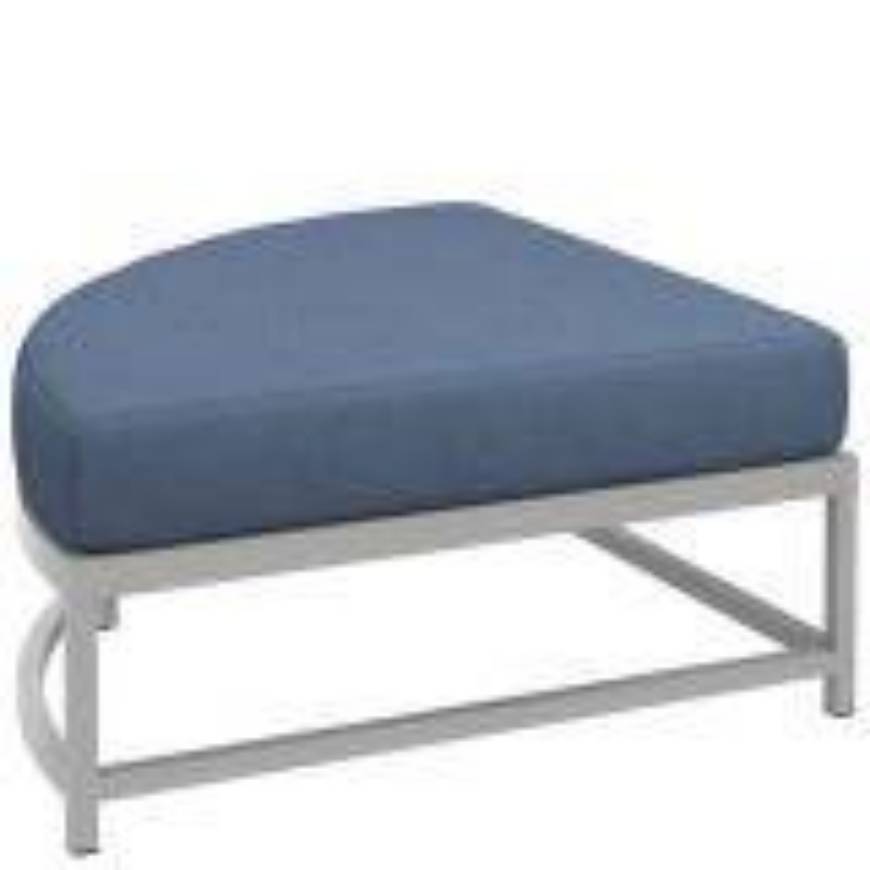 Picture of CABANA CLUB CUSHION CURVED OTTOMAN (17" SEAT HEIGHT)